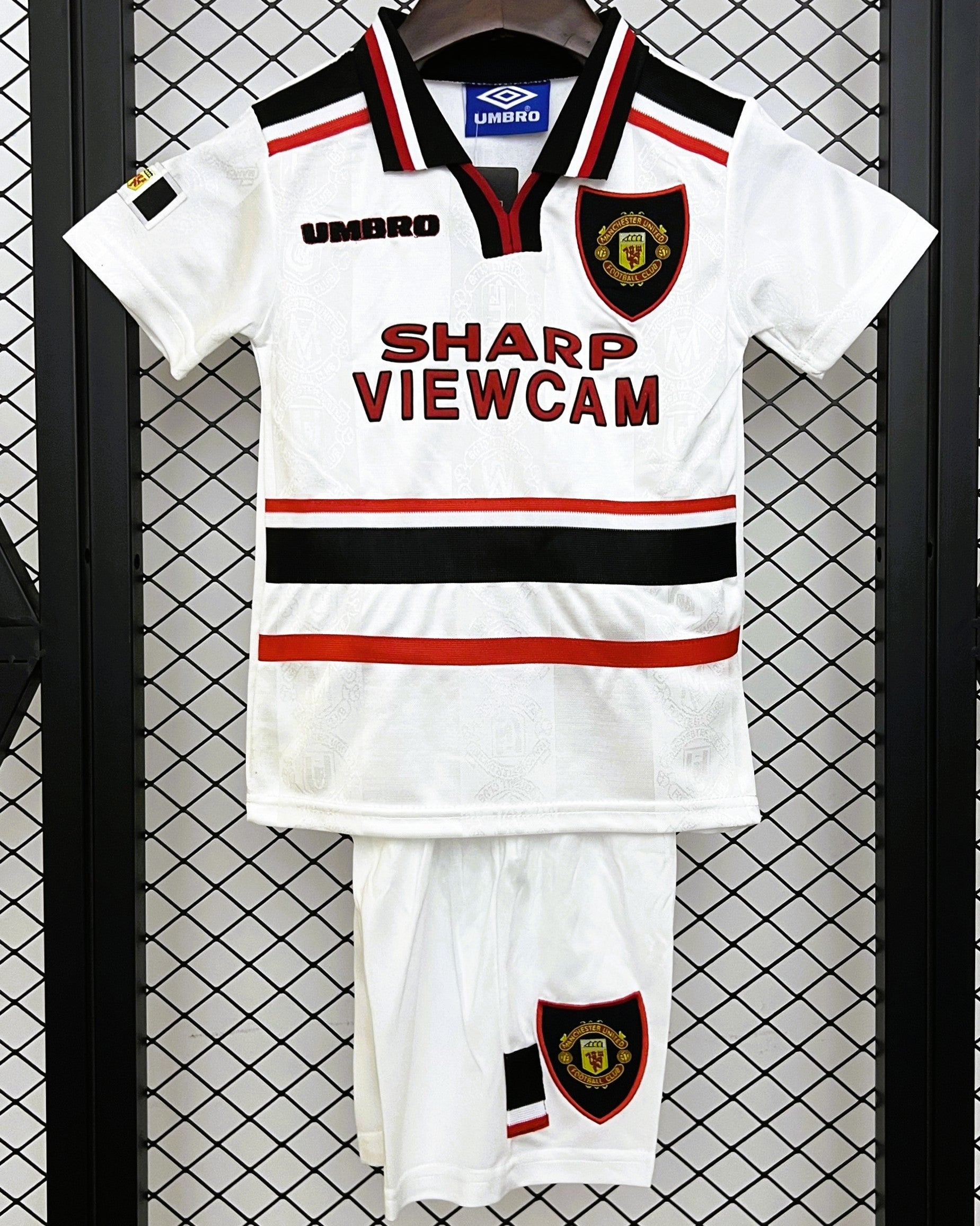 MANCHESTER UNITED (kids kit)