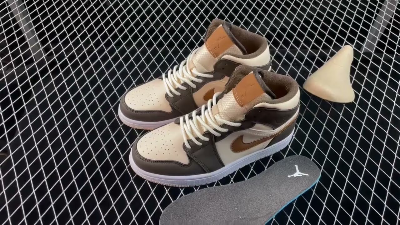Jordan 1 Mid SE Brown Basalt Oatmeal (W)
